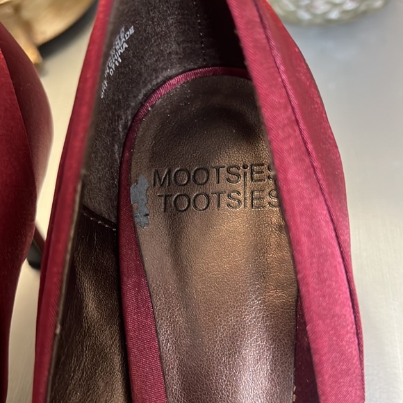 Mootsies Tootsies Burgundy Satin Pumps; sz. 8 - Picture 6 of 10